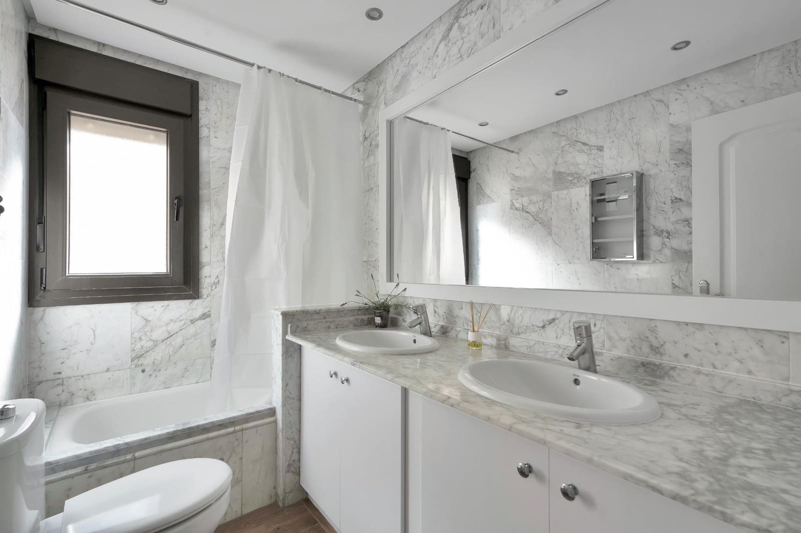 3 sypialnia Apartament na sprzedaż w Estepona - 379 900 € (Ref: 9533756)