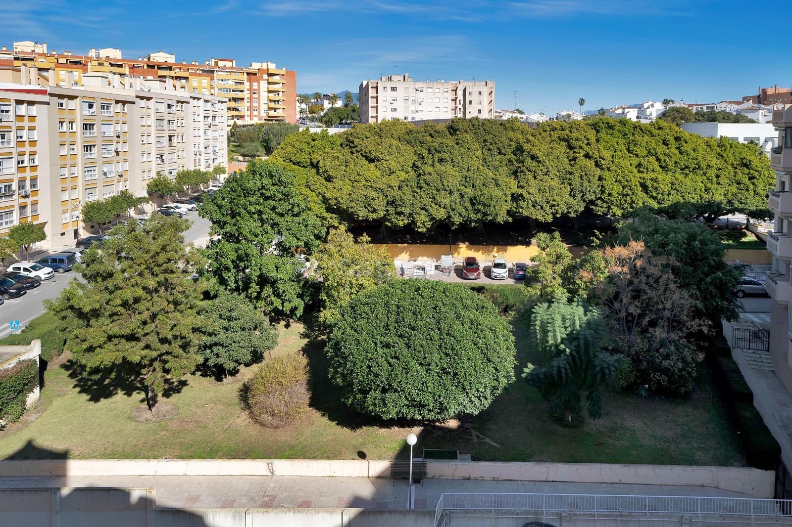 3 sypialnia Apartament na sprzedaż w Estepona - 379 900 € (Ref: 9533756)