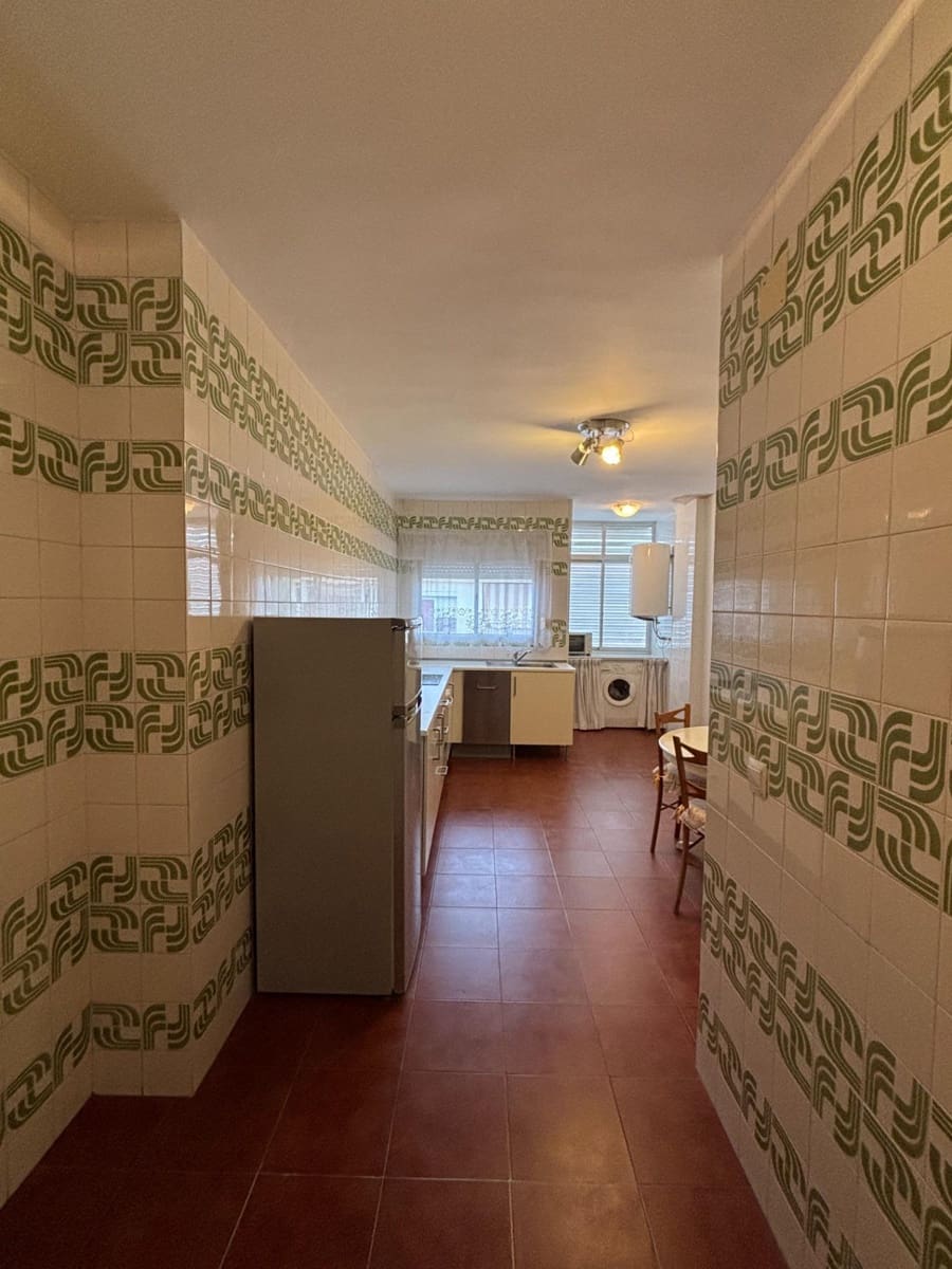 3 Zimmer Apartment zu vermieten in Estepona - 1.300 € (Ref: 9535959)