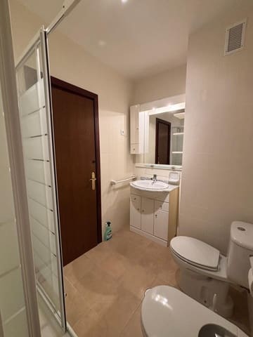 3 Zimmer Apartment zu vermieten in Puerto de Estepona, Estepona - 1.300 € (Ref: 9535959)