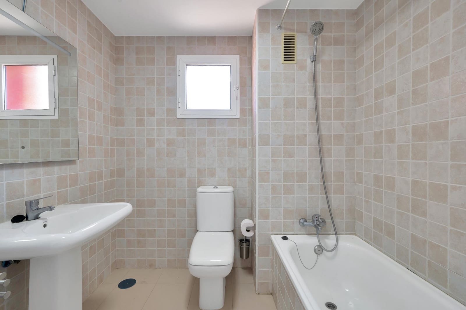 Ático de 2 habitaciones en Elviria en venta con garaje - 312.000 € (Ref: 9548221)