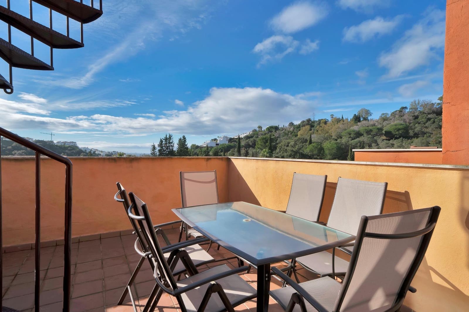 Ático de 2 habitaciones en Elviria en venta con garaje - 312.000 € (Ref: 9548221)