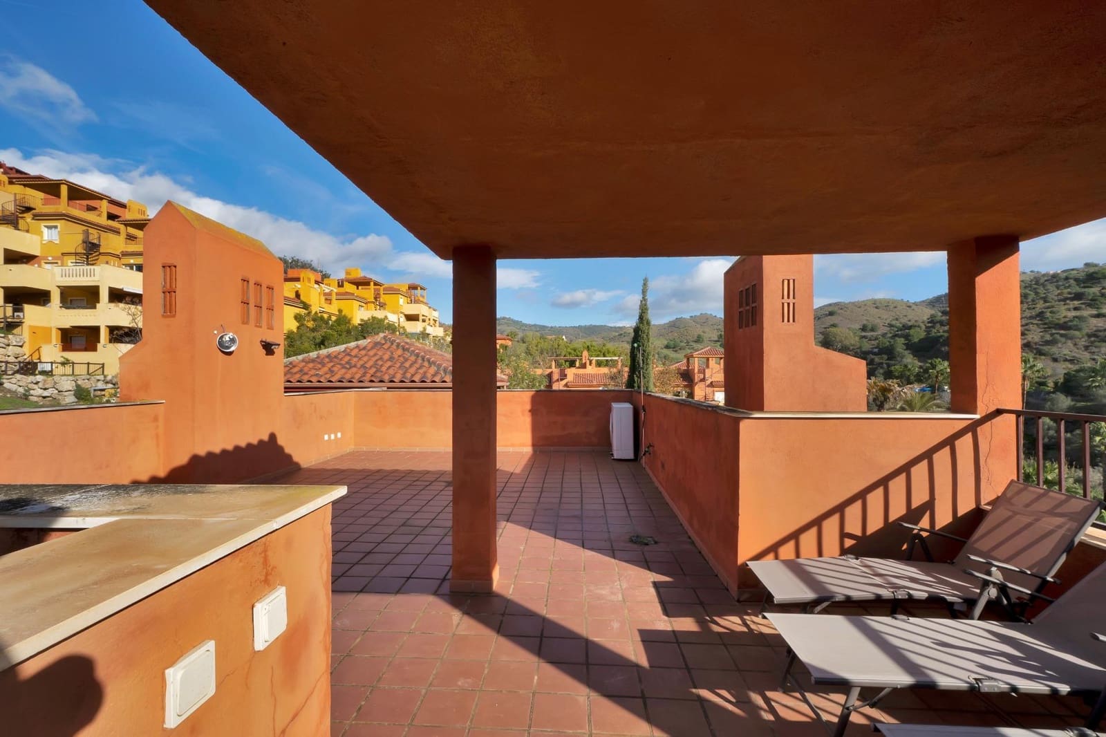 Ático de 2 habitaciones en Elviria en venta con garaje - 312.000 € (Ref: 9548221)