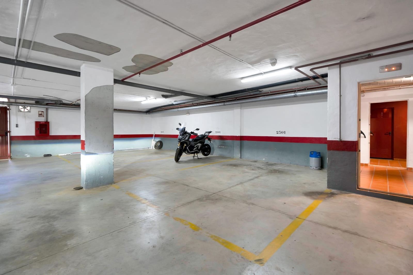 Ático de 2 habitaciones en Elviria en venta con garaje - 312.000 € (Ref: 9548221)