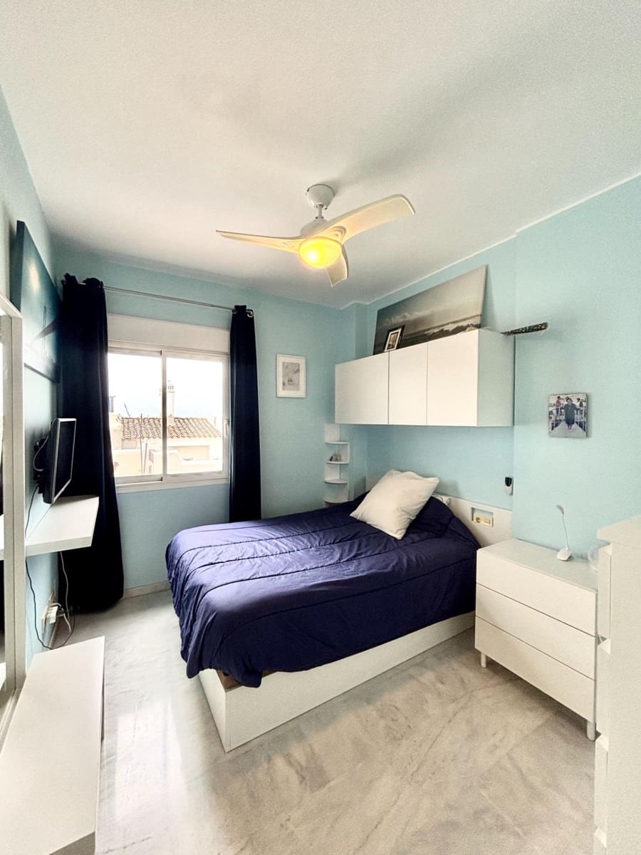 2 soverom Penthouse til salgs i Estepona - € 229 000 (Ref: 9555858)