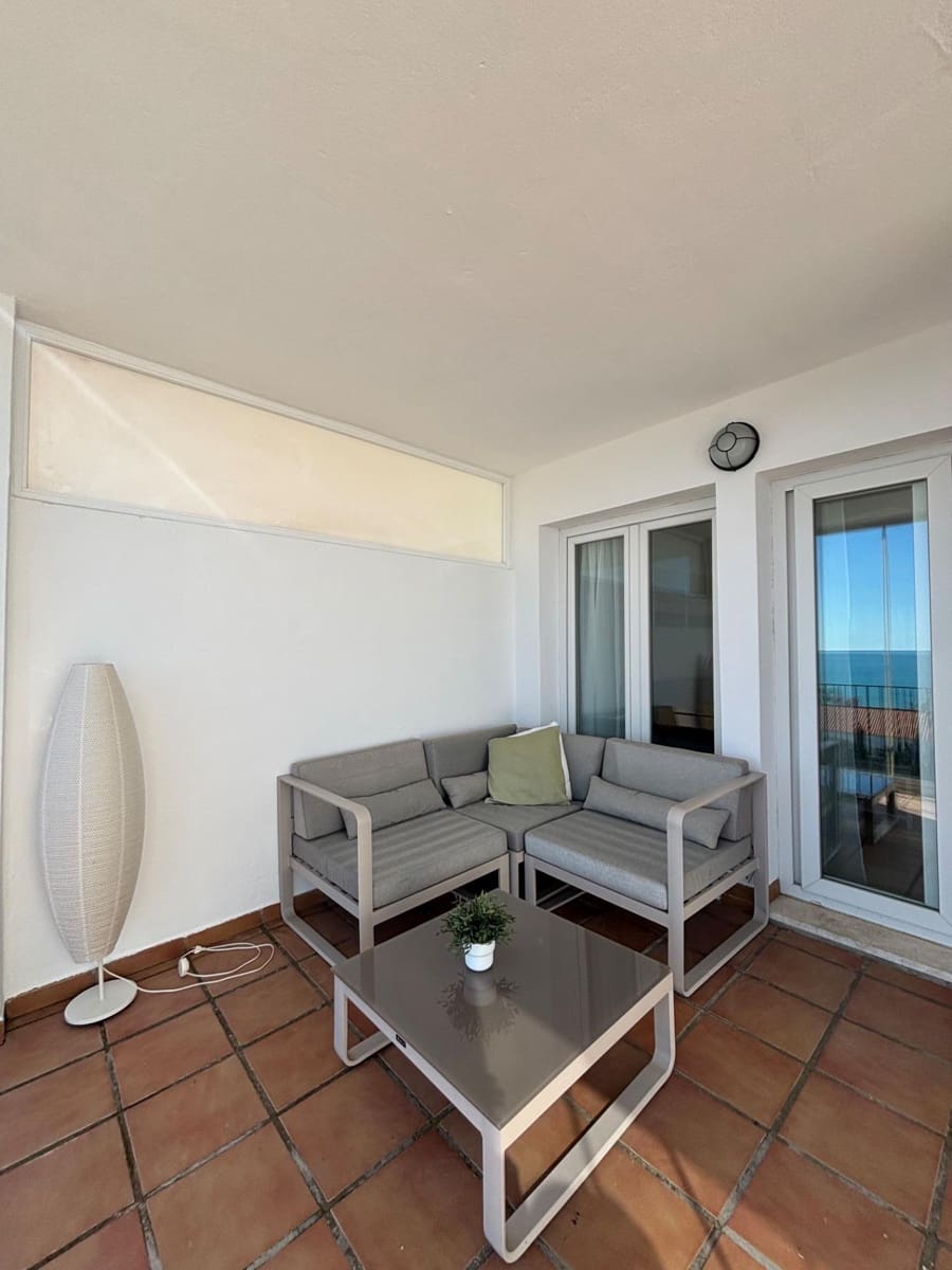 2 soveværelse Lejlighed til leje i Manilva med garage - € 1.150 (Ref: 9611562)