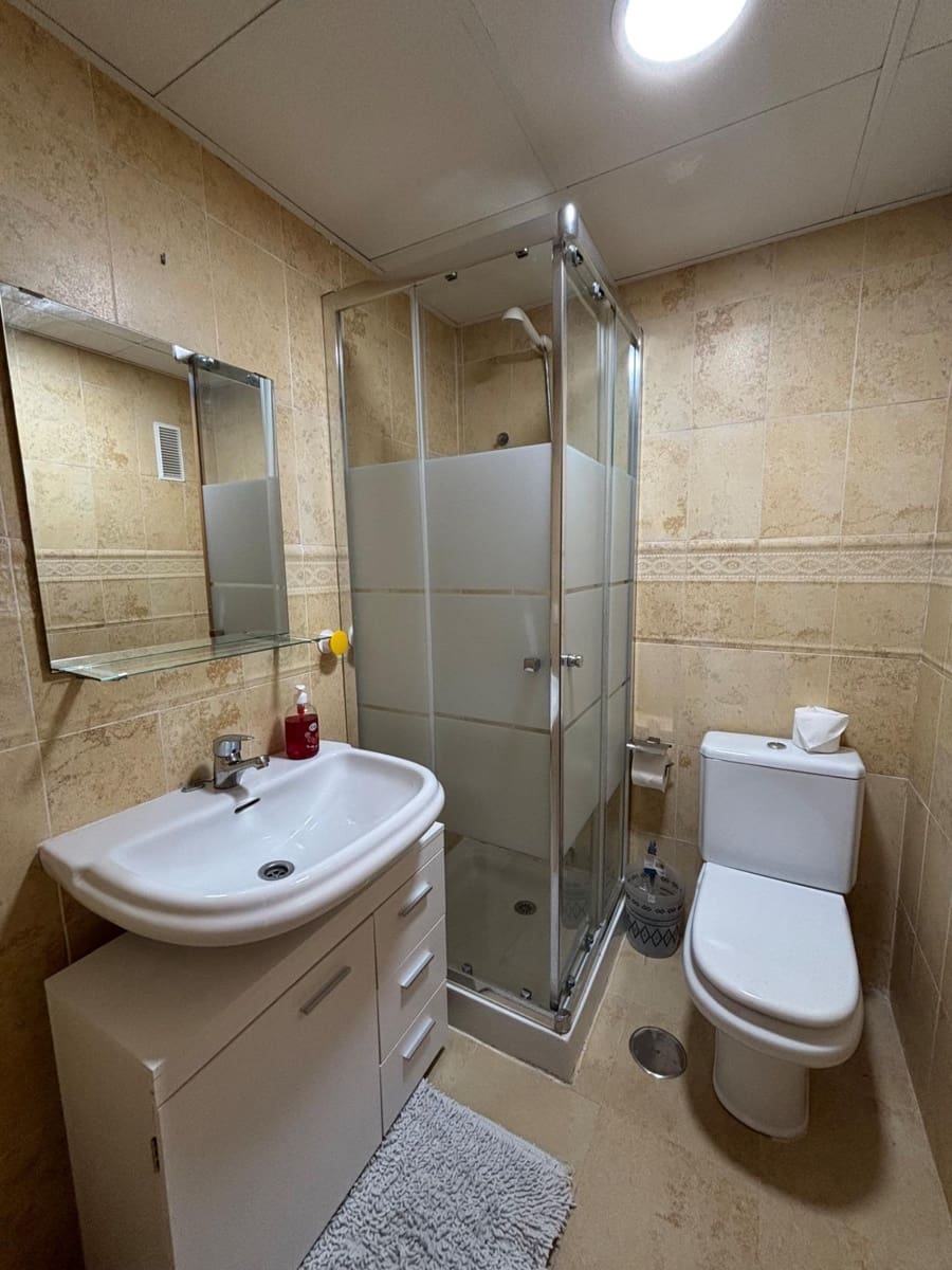 2 soveværelse Lejlighed til leje i Manilva med garage - € 1.150 (Ref: 9611562)