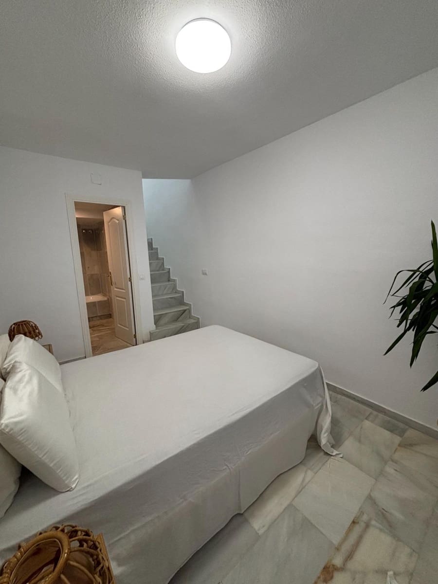 1 soverom Leilighet til salgs i Estepona - € 149 900 (Ref: 9615473)