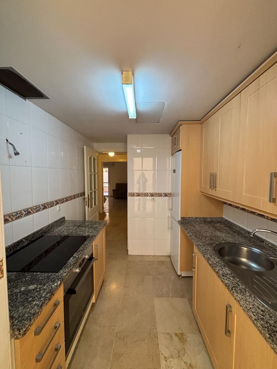 1 makuuhuone Huoneisto myytävänä paikassa Estepona mukana 
autotalli - 274 900 € (Ref: 9619247)