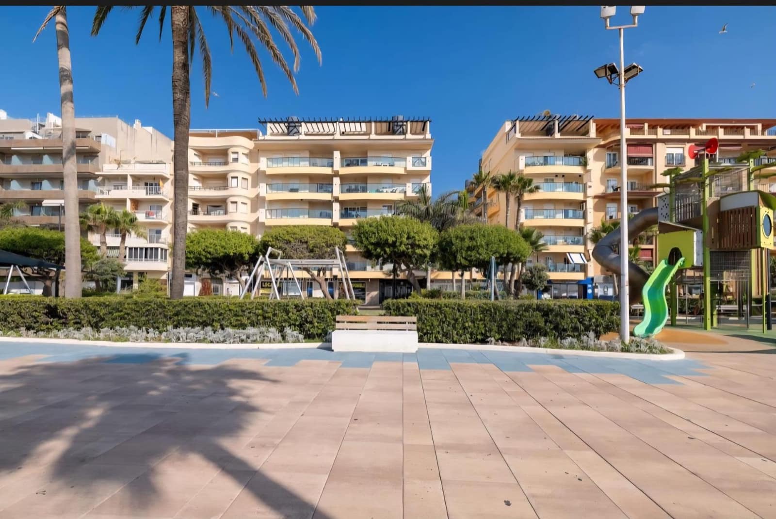 1 makuuhuone Huoneisto myytävänä paikassa Estepona mukana 
autotalli - 274 900 € (Ref: 9619247)