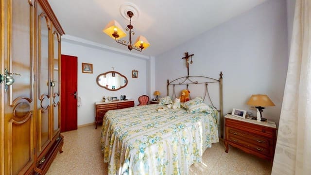 3 soveværelse Lejlighed til salg i Centro, Estepona - € 179.000 (Ref: 9670664)