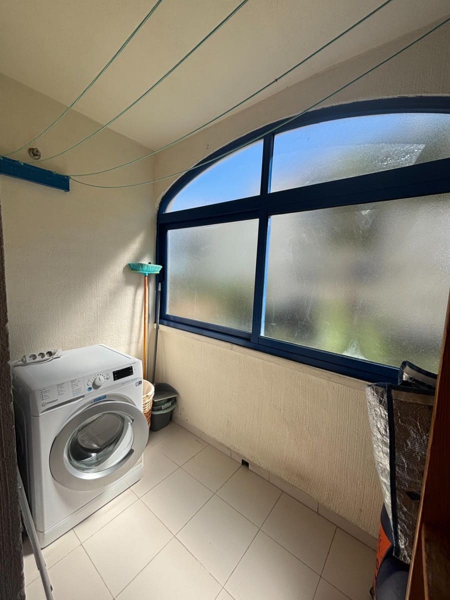 3 bedroom Apartment for rent in Estepona with garage - € 1,500 (Ref: 9695370)