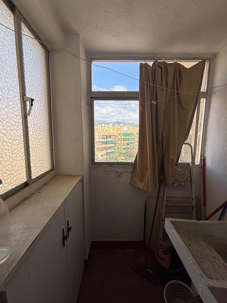 3 sypialnia Apartament na sprzedaż w Estepona - 200 000 € (Ref: 9719982)