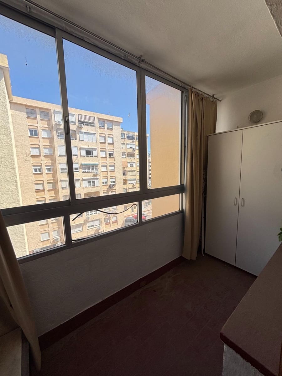 3 sypialnia Apartament na sprzedaż w Estepona - 200 000 € (Ref: 9719982)