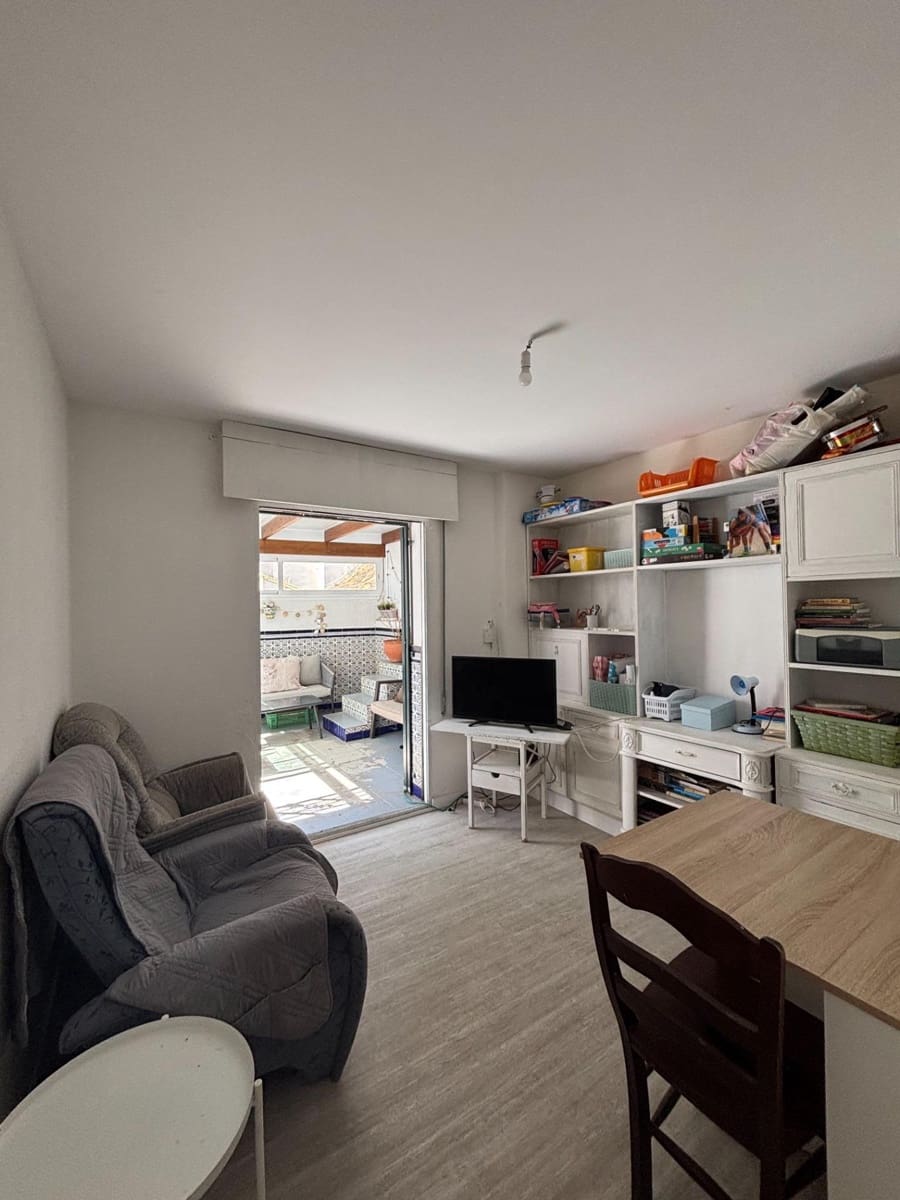 3 sovrum Lägenhet till salu i Estepona - 425 000 € (Ref: 9818252)