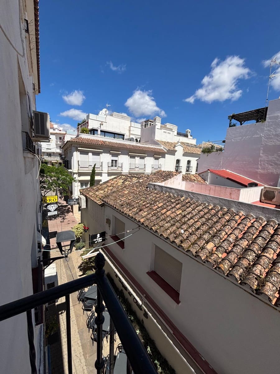 3 sovrum Lägenhet till salu i Estepona - 425 000 € (Ref: 9818252)