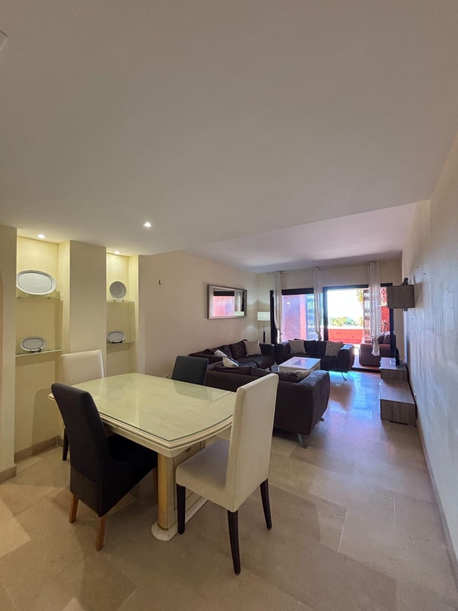 2 bedroom Apartment for sale in San Luis de Sabinillas with garage - € 260,000 (Ref: 9825274)