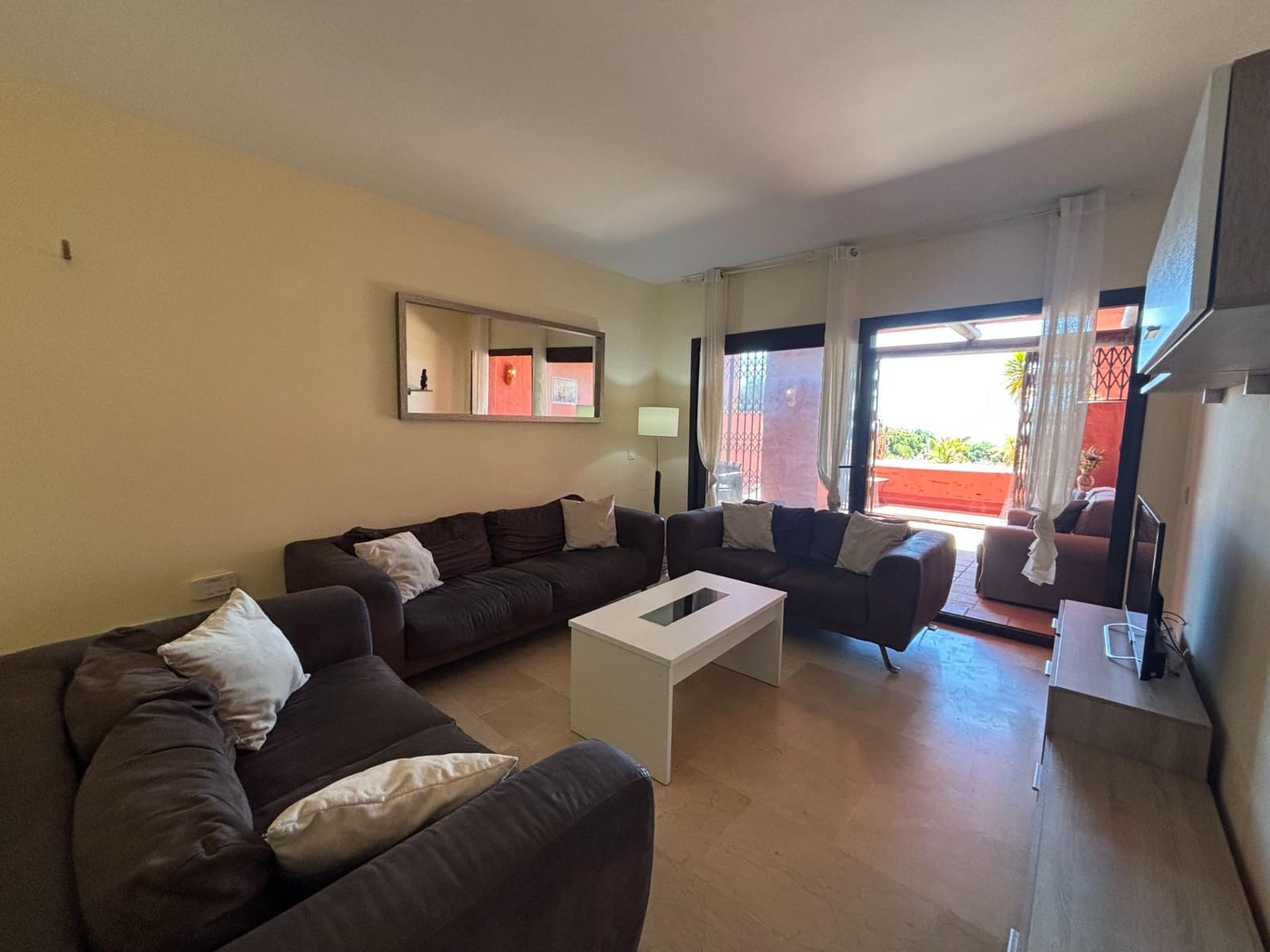 2 bedroom Apartment for sale in San Luis de Sabinillas with garage - € 260,000 (Ref: 9825274)