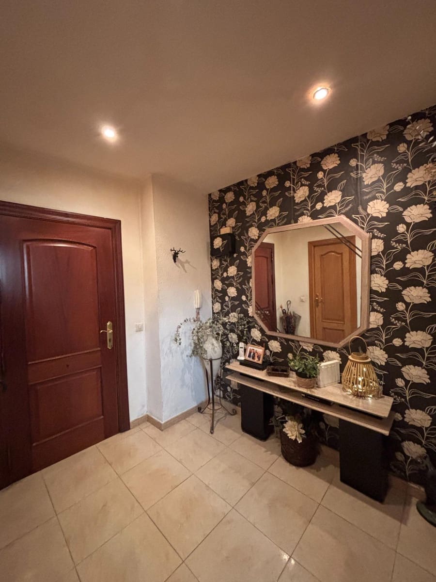 3 sovrum Lägenhet till salu i Estepona - 385 000 € (Ref: 9915856)