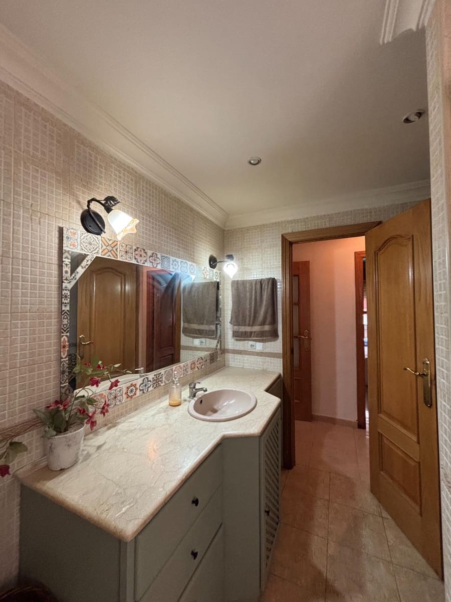 3 sovrum Lägenhet till salu i Estepona - 385 000 € (Ref: 9915856)