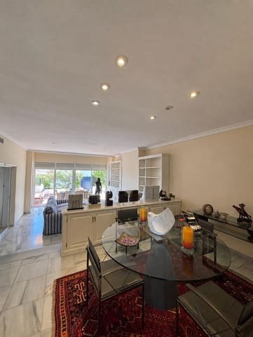 3 chambre Villa/Maison Mitoyenne à vendre à Seghers, Estepona - 590 000 € (Ref: 9936656)