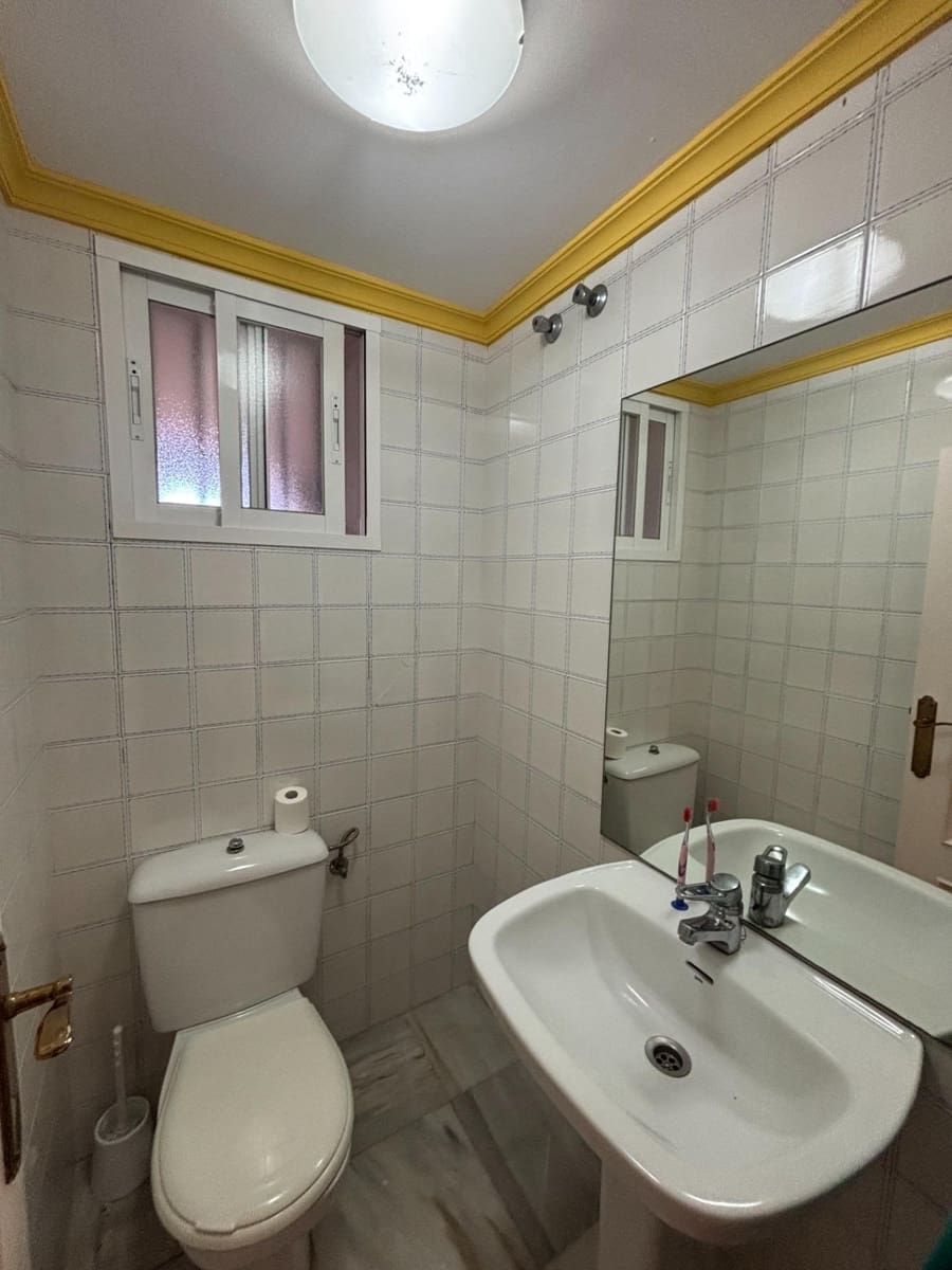 3 chambre Villa/Maison Mitoyenne à vendre à Estepona - 590 000 € (Ref: 9936656)