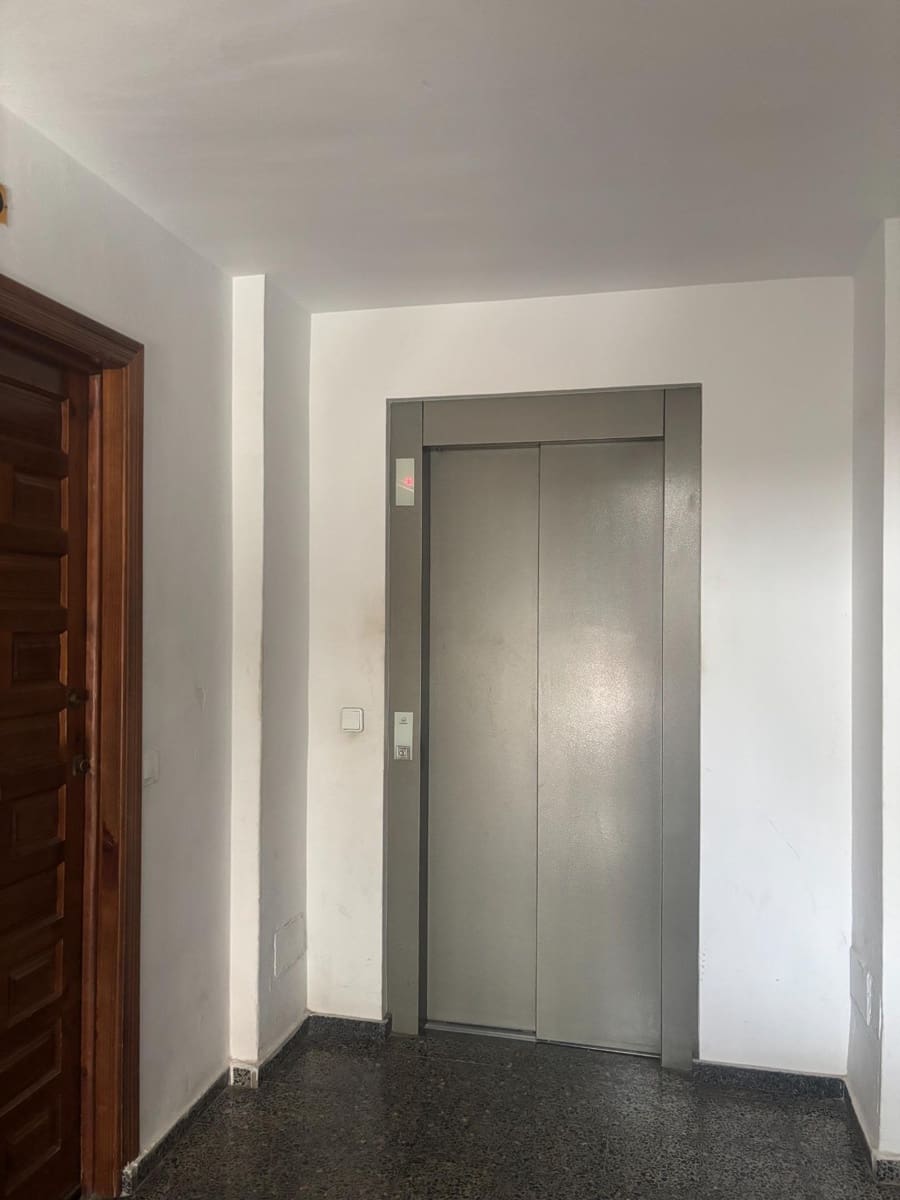 3 soverom Leilighet til salgs i Estepona - € 219 000 (Ref: 9975461)
