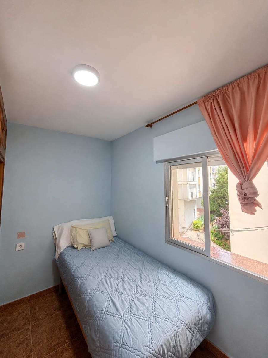 3 soverom Leilighet til salgs i Estepona - € 219 000 (Ref: 9975461)