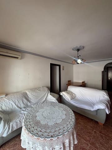 3 bedroom Flat for sale in Centro, Estepona - € 219,000 (Ref: 9975461)