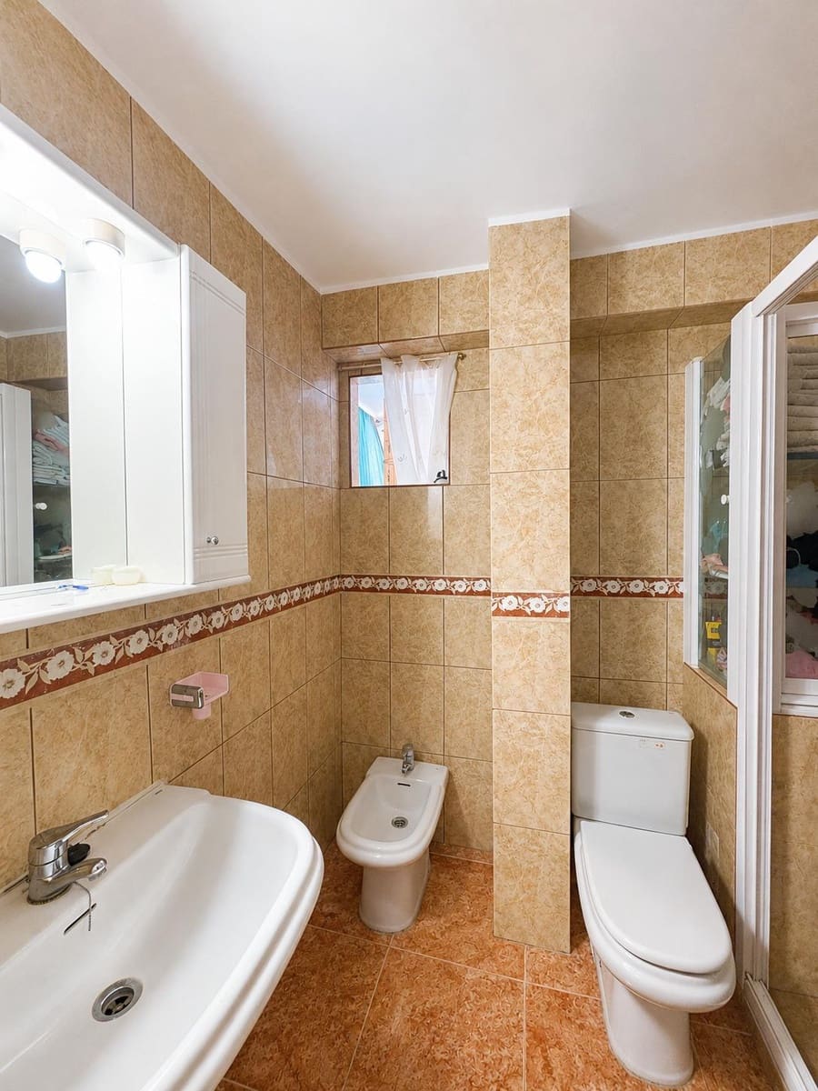 3 soverom Leilighet til salgs i Estepona - € 219 000 (Ref: 9975461)
