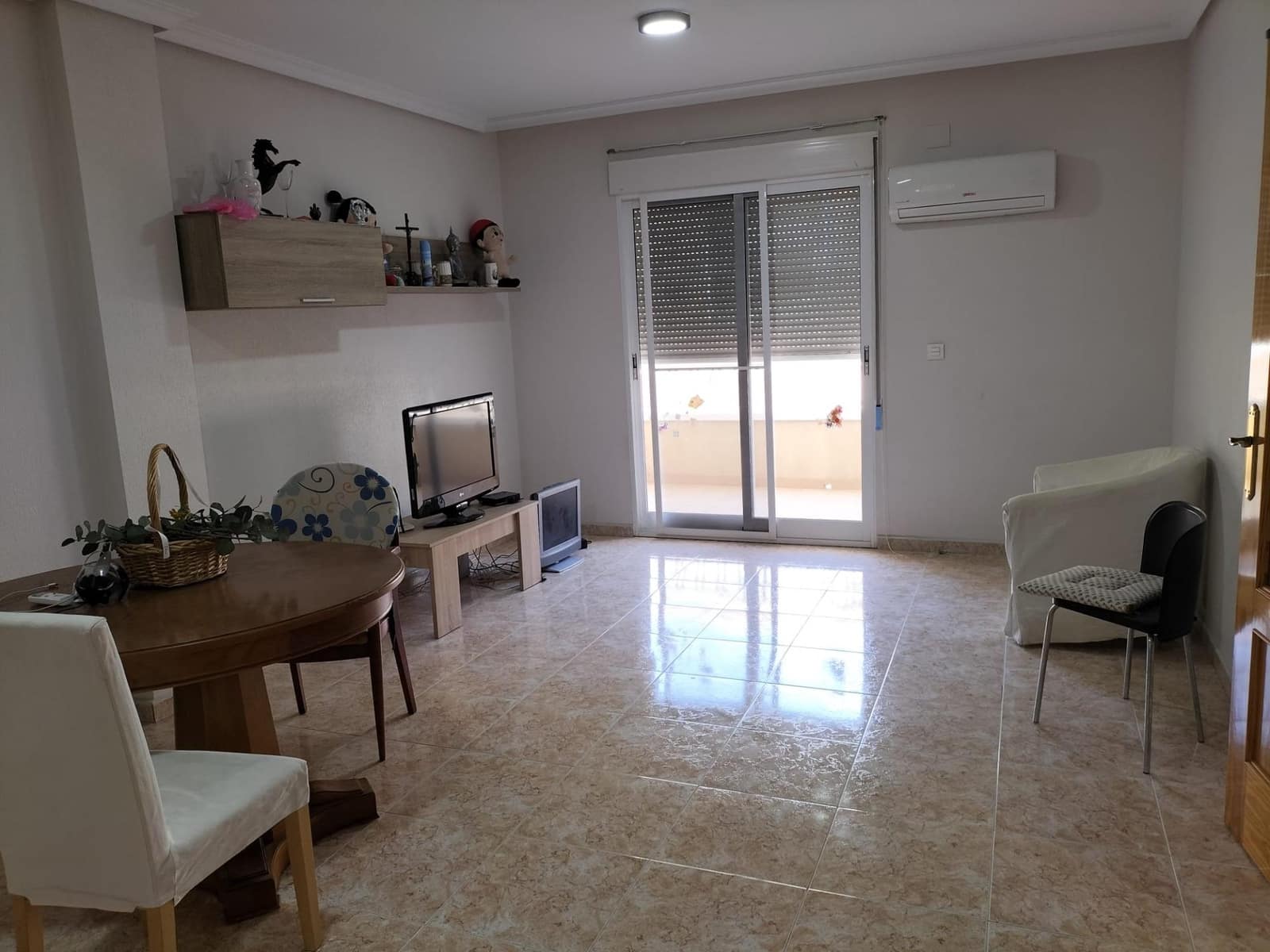 3 soveværelse Byhus til salg i Cox med garage - € 220.000 (Ref: 9115000)