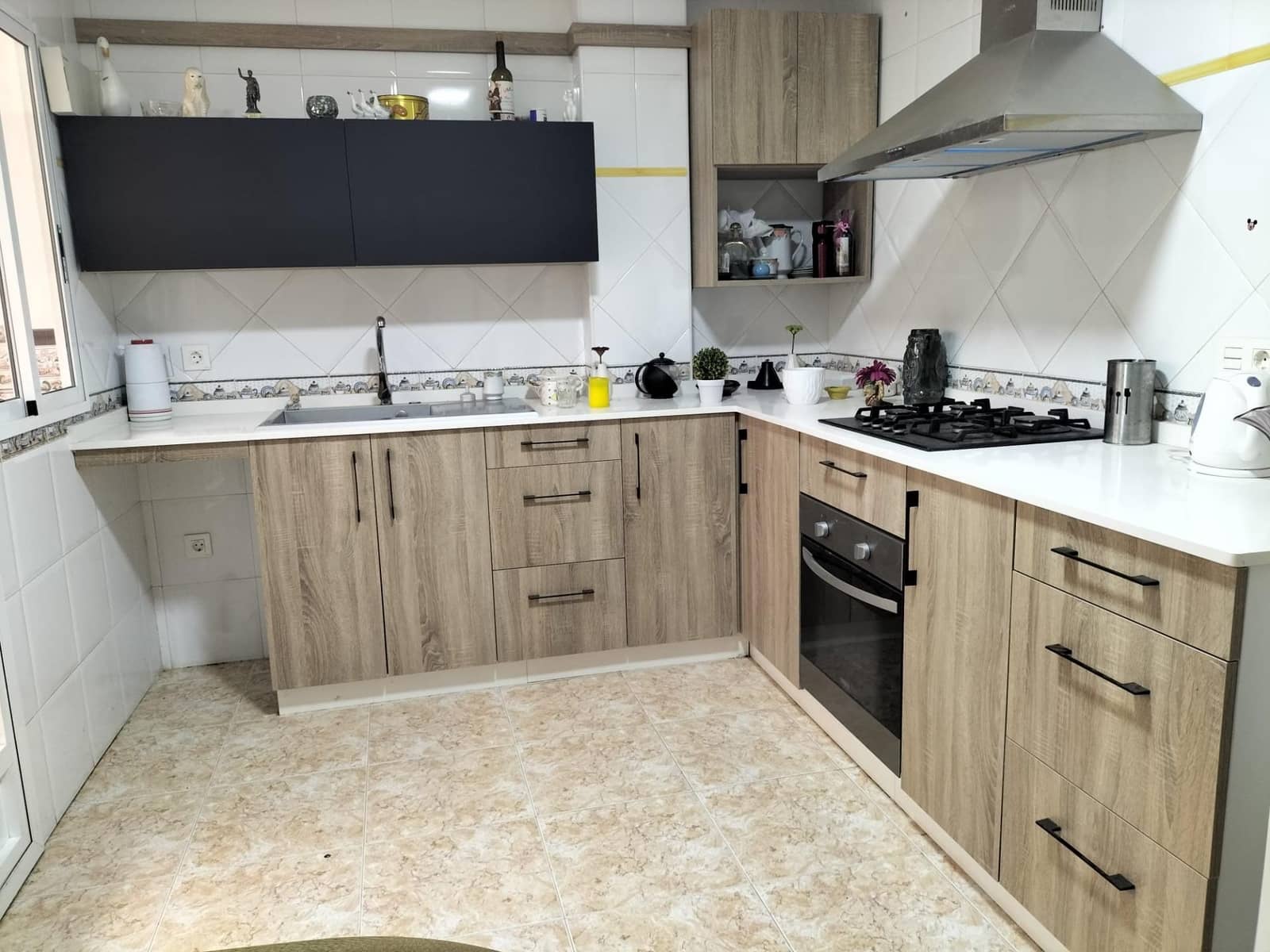 3 soveværelse Byhus til salg i Cox med garage - € 220.000 (Ref: 9115000)