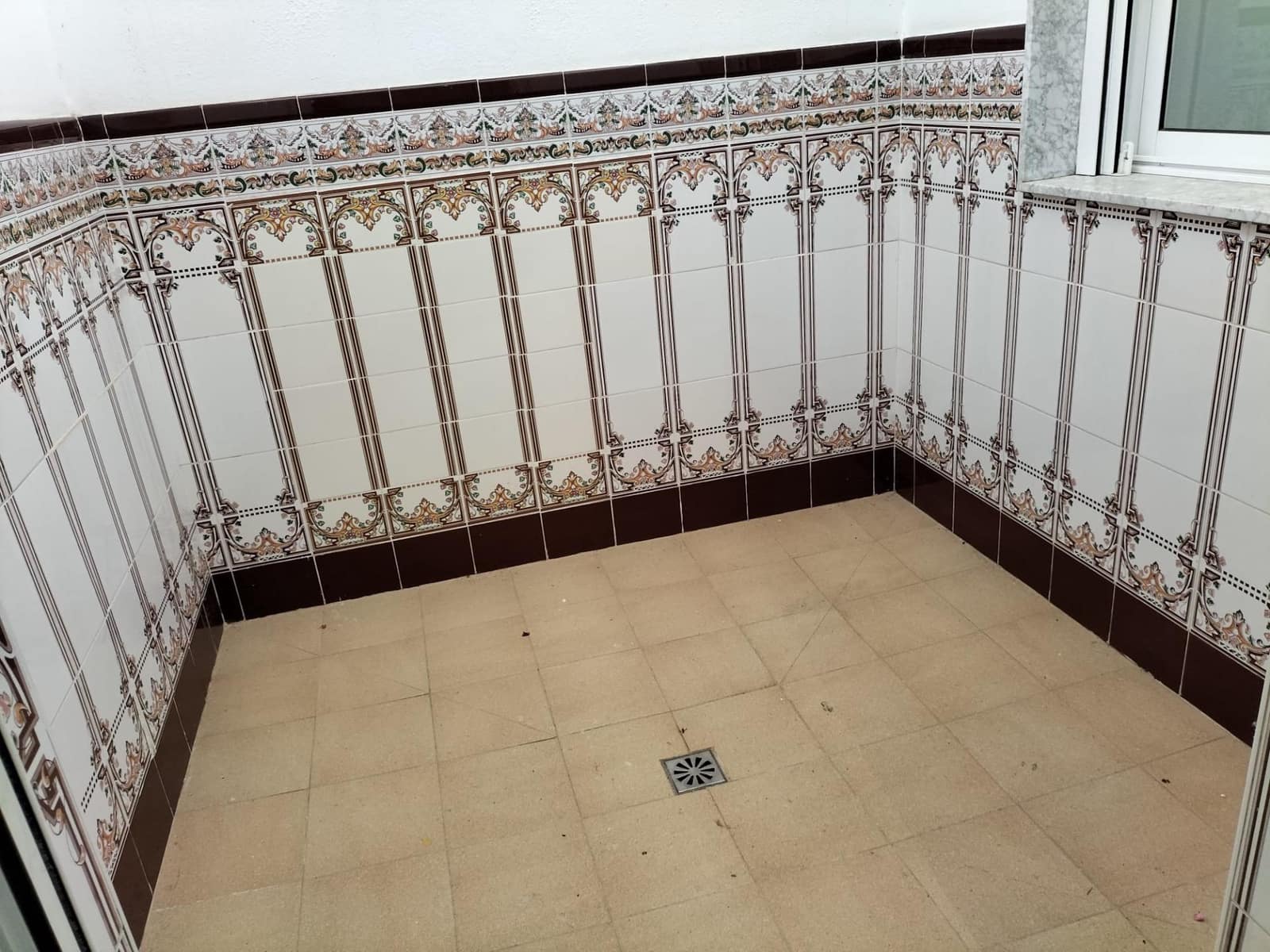 3 soveværelse Byhus til salg i Cox med garage - € 220.000 (Ref: 9115000)