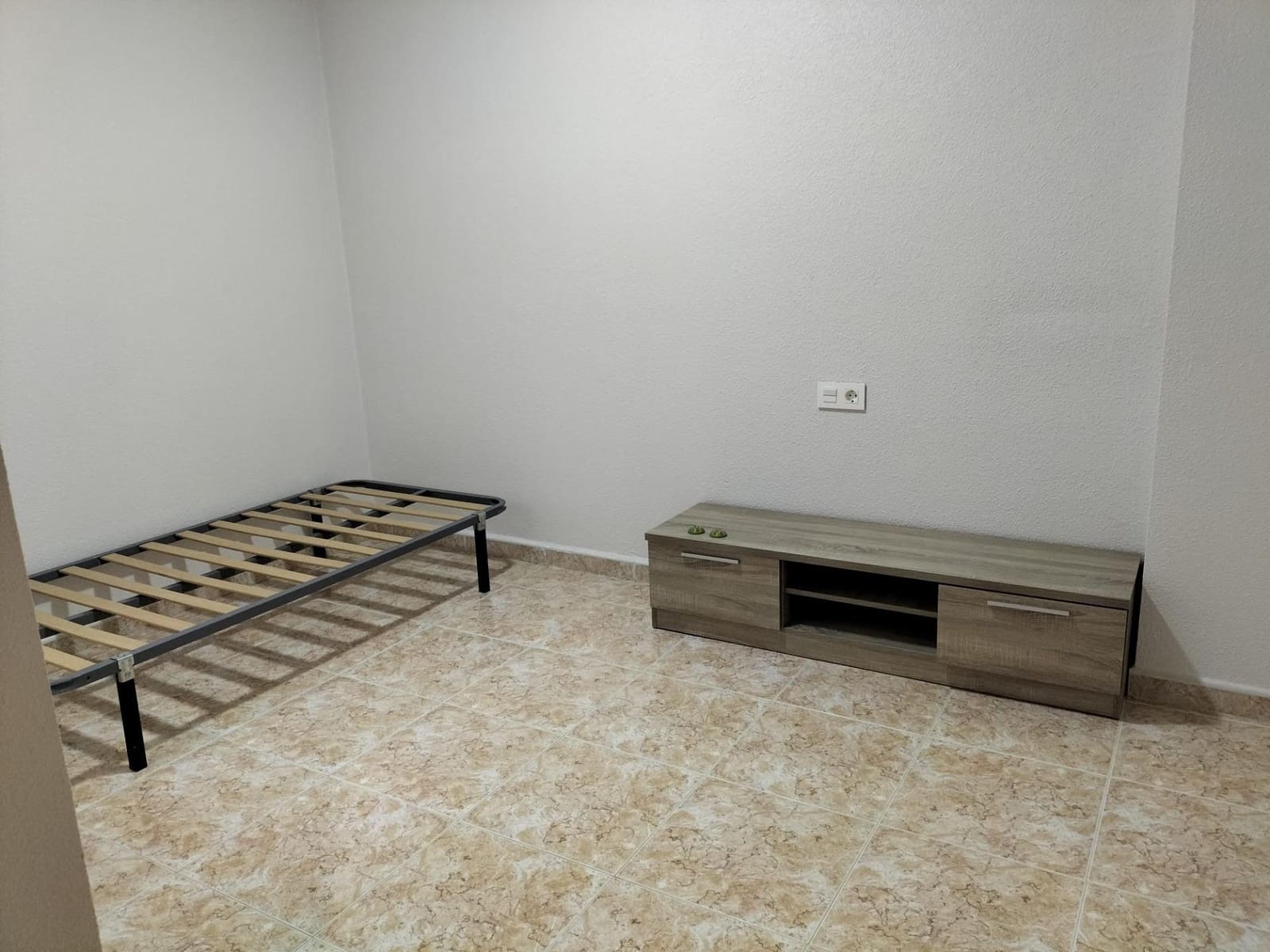 3 soveværelse Byhus til salg i Cox med garage - € 220.000 (Ref: 9115000)