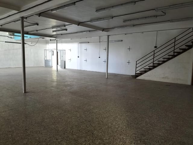 Azienda in vendita in Albatera - 1.350.000 € (Rif: 9187019)