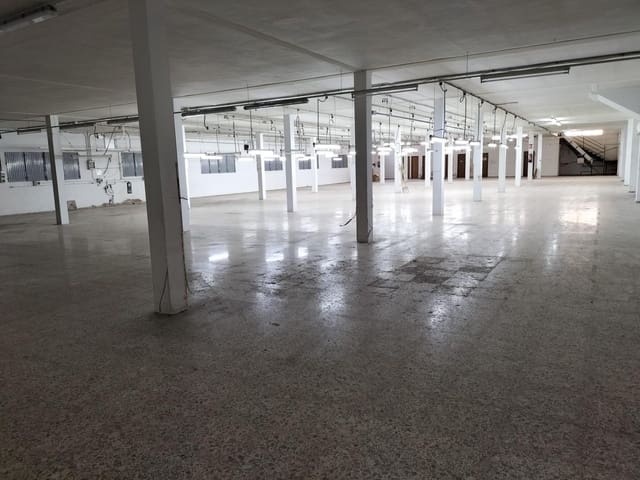 Azienda in vendita in Albatera - 1.350.000 € (Rif: 9187019)