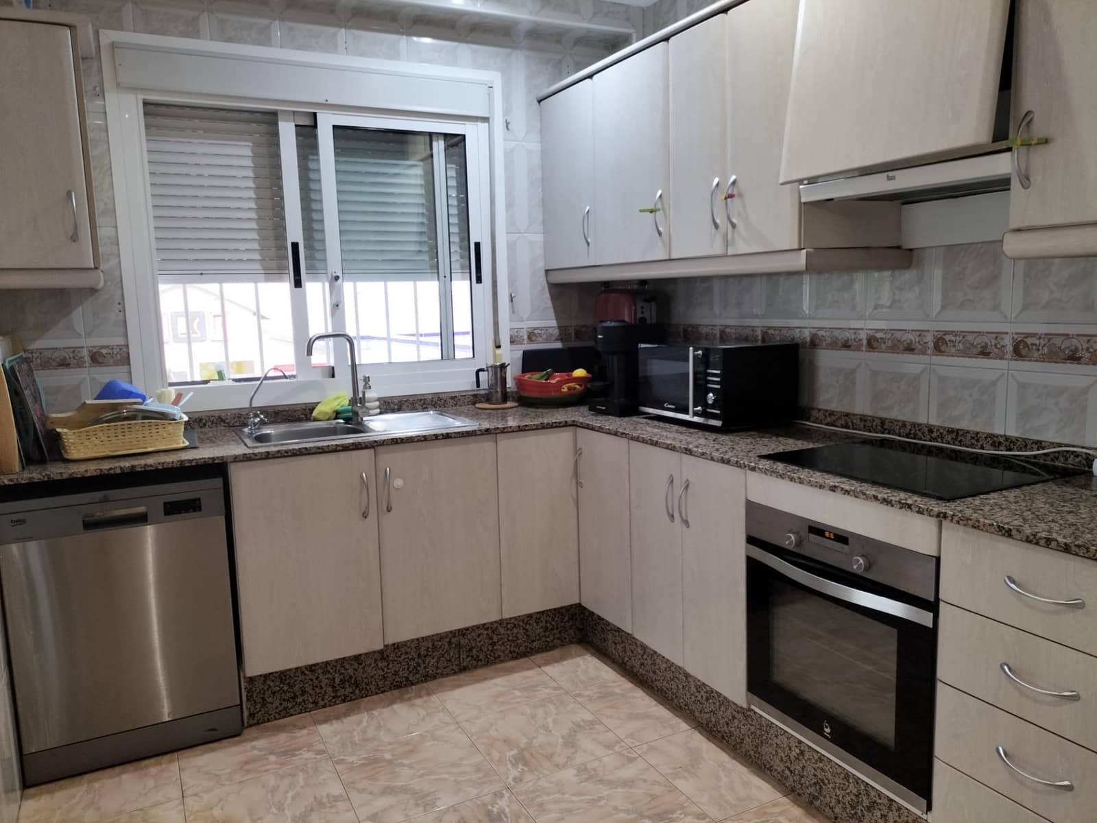 4 bedroom Villa for sale in Benferri with garage - € 190,000 (Ref: 9187023)