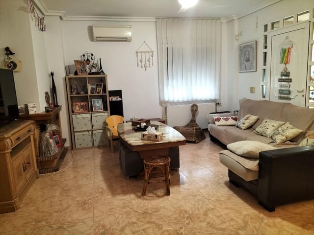 4 bedroom Villa for sale in Benferri with garage - € 190,000 (Ref: 9187023)