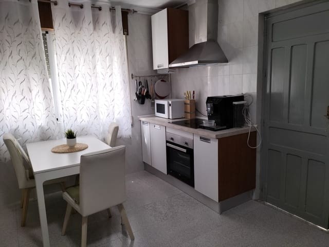 4 soverom Hus til salgs i Cox med garasje - € 350 000 (Ref: 9187037)