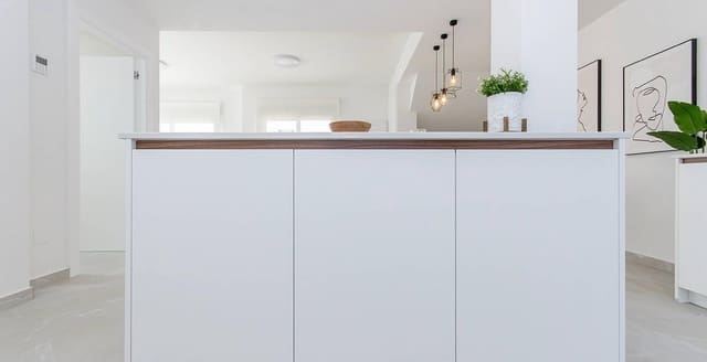 2 quarto Bungalow para venda em San Miguel de Salinas com piscina - 395 000 € (Ref: 9243026)