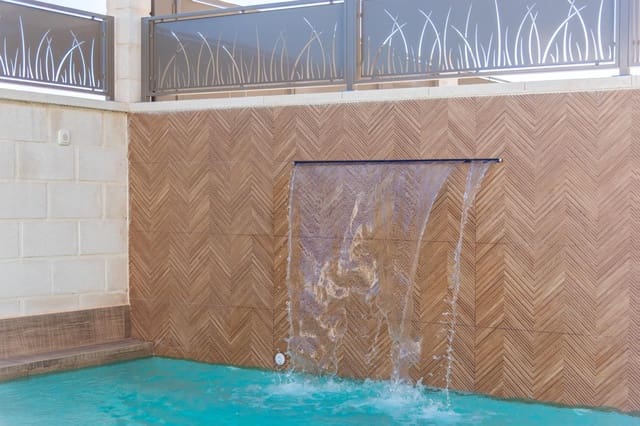 3 sypialnia Willa na sprzedaż w Los Montesinos z garażem - 465 000 € (Ref: 9252067)