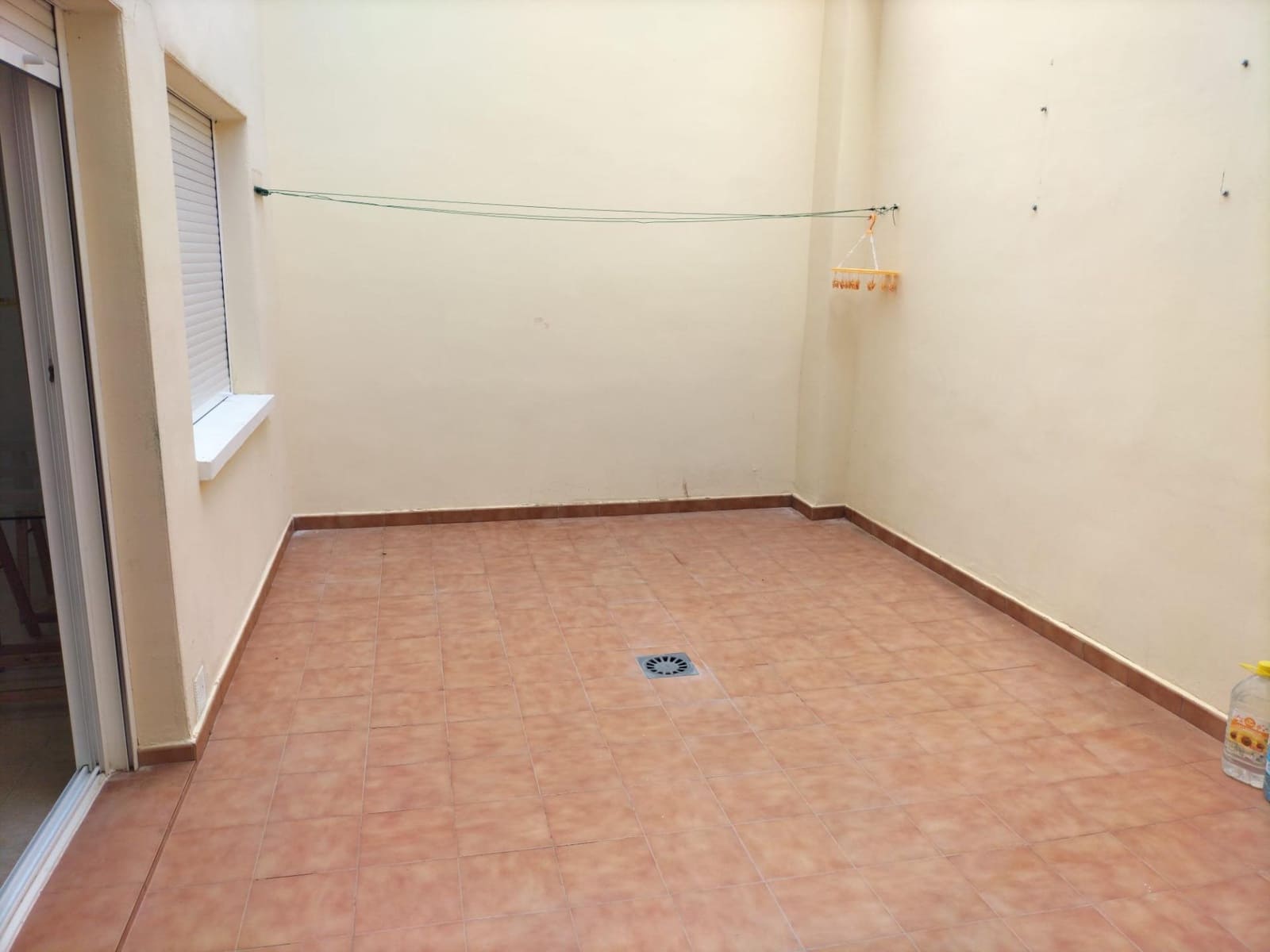 3 bedroom Flat for sale in Cox with garage - € 125,000 (Ref: 9308590)