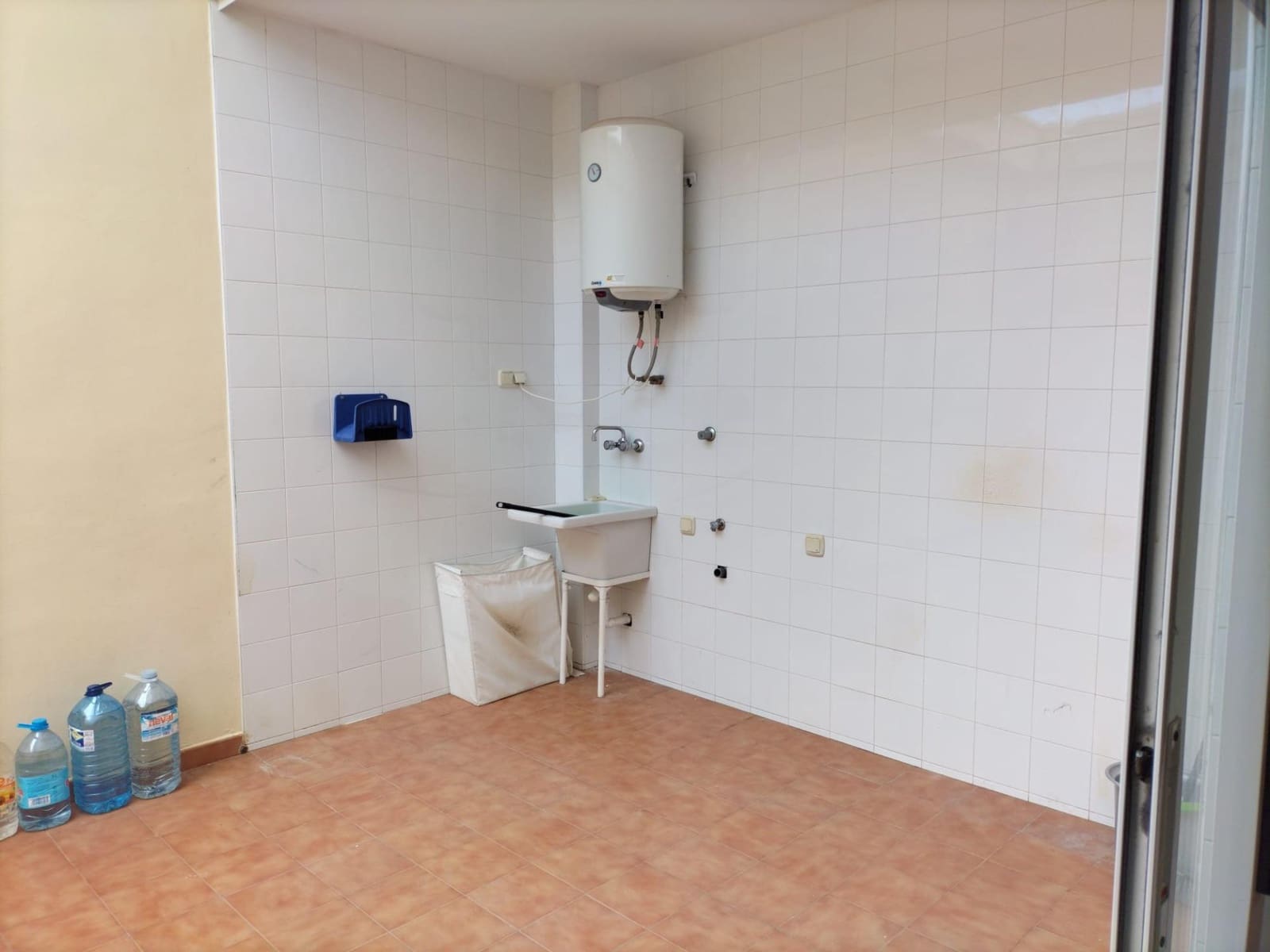 3 bedroom Flat for sale in Cox with garage - € 125,000 (Ref: 9308590)