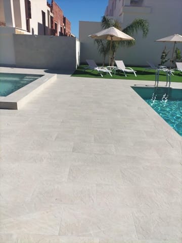 3 quarto Apartamento para venda em Cox com piscina garagem - 244 000 € (Ref: 9403478)