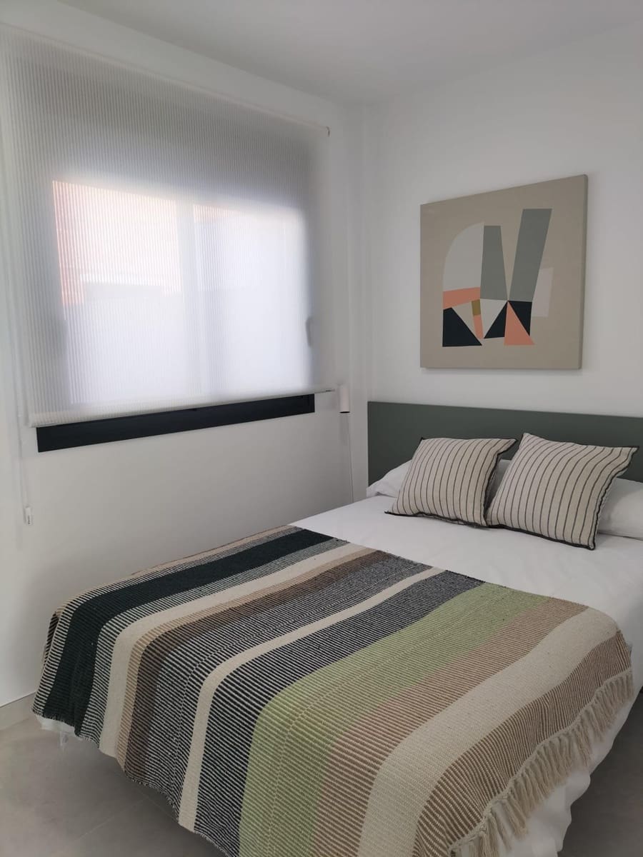 3 slaapkamer Appartement te koop in Cox met zwembad garage - € 244.000 (Ref: 9403478)