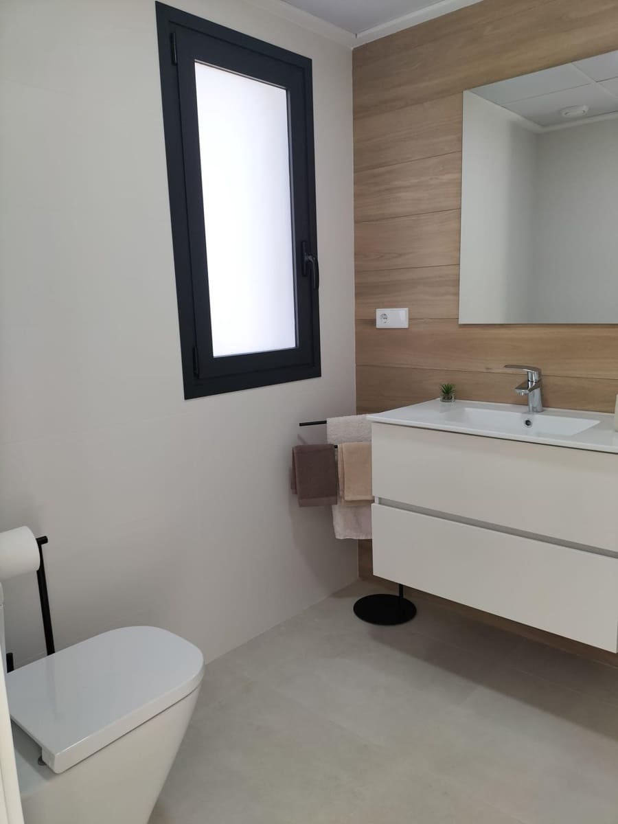 3 slaapkamer Appartement te koop in Cox met zwembad garage - € 244.000 (Ref: 9403478)