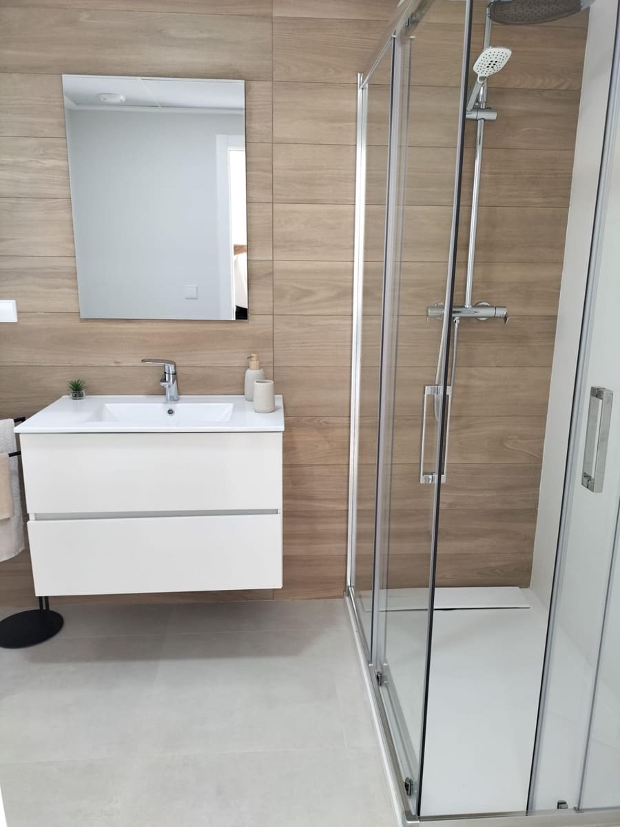 3 slaapkamer Appartement te koop in Cox met zwembad garage - € 244.000 (Ref: 9403478)