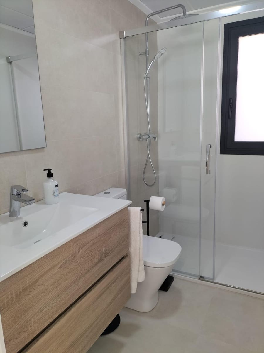 3 slaapkamer Appartement te koop in Cox met zwembad garage - € 244.000 (Ref: 9403478)