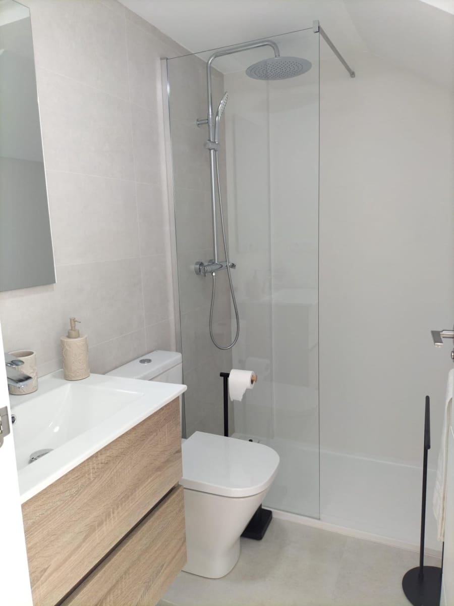 3 slaapkamer Appartement te koop in Cox met zwembad garage - € 244.000 (Ref: 9403478)