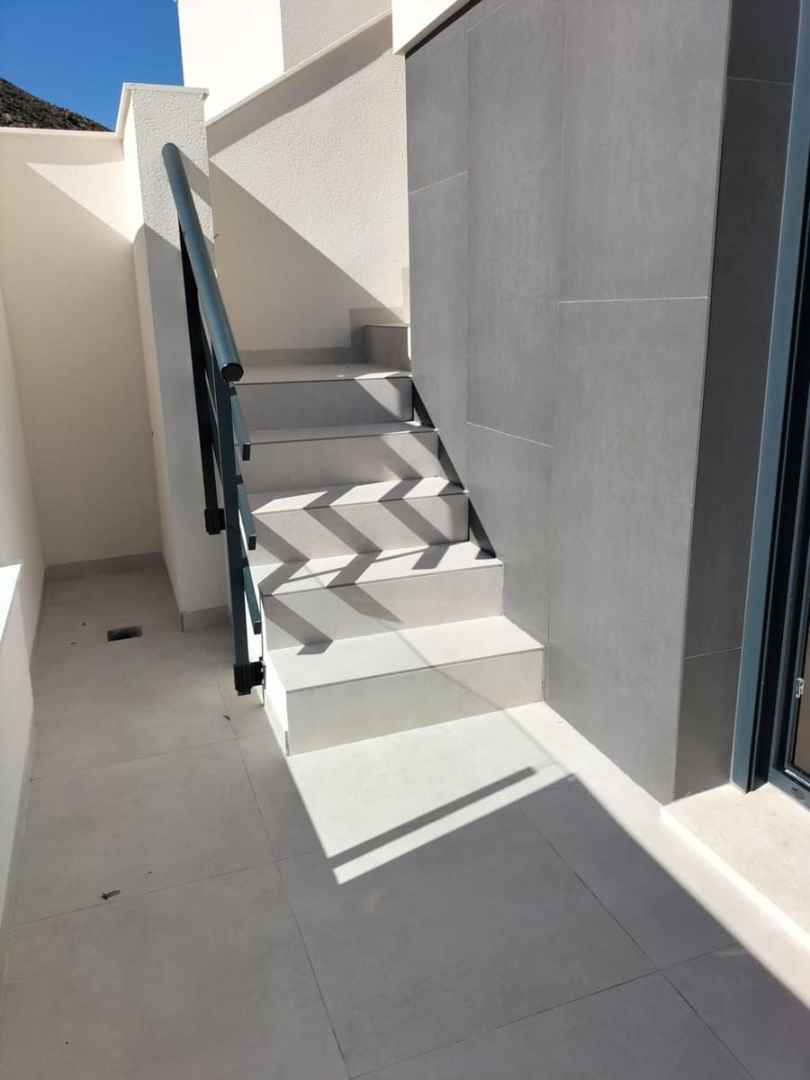 3 slaapkamer Appartement te koop in Cox met zwembad garage - € 244.000 (Ref: 9403478)